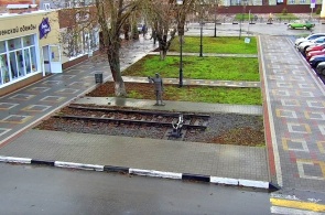 Denkmal für Eisenbahner. Webcams von Tichorezk