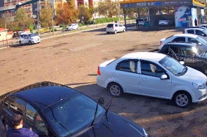 Parken bei der SB-Waschanlage. Taschkent Webcams
