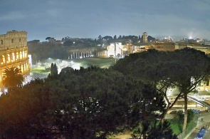 Amphitheater des Kolosseums, Tempel der Venus und der Roma. Rom-Webcams online