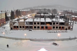 Bau einer Schule. Meschduretschensk Webcams online