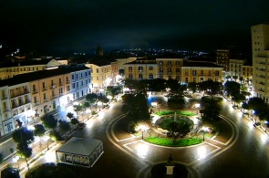 Stadtplatz in der Nähe des Rathauses. Campobasso-Webcams online
