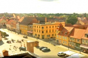 Kirits. Blick auf den historischen Markt. Brandenburger Webcams online
