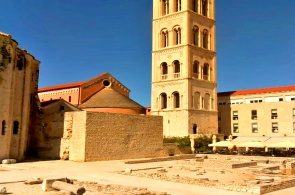 Blick auf das Forum Romanum und die Kathedrale St. Anastasia. Webcams Zadar online