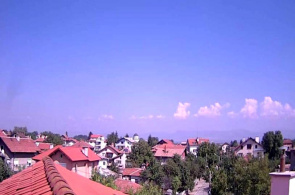 Das Dorf Cazeneuve, Balkan Mountains Webcam online
